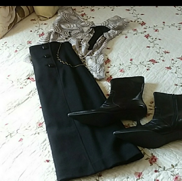 Banana Republic Dresses & Skirts - ⬇️$ Banana Republic wool skirt💗